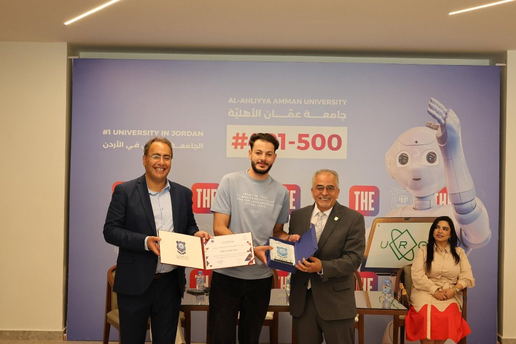 بالصور ... عمان الأهلية تحتفي بطلبتها المتميزين في مختلف المجالات وتكرّمهم تقديراً لإنجازاتهم - صورة 14