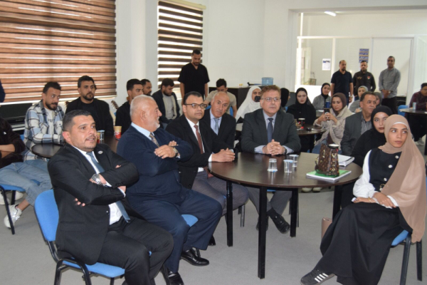 جامعة إربد الأهلية تُنظم ورشة مُتخصصة في لغة الإشارة بالتعاون مع مستشفى الأميرة هيا العسكري - صورة 2