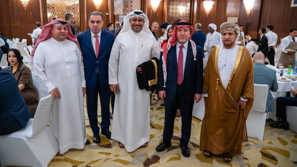 وزارة السياحة والاثار و هيئة تنشيط السياحة بالتعاون مع سفارتنا في الجزائر تقيم حفلا بمناسبة عيد الاستقلال 80 والمناسبات الوطنية - صورة 4
