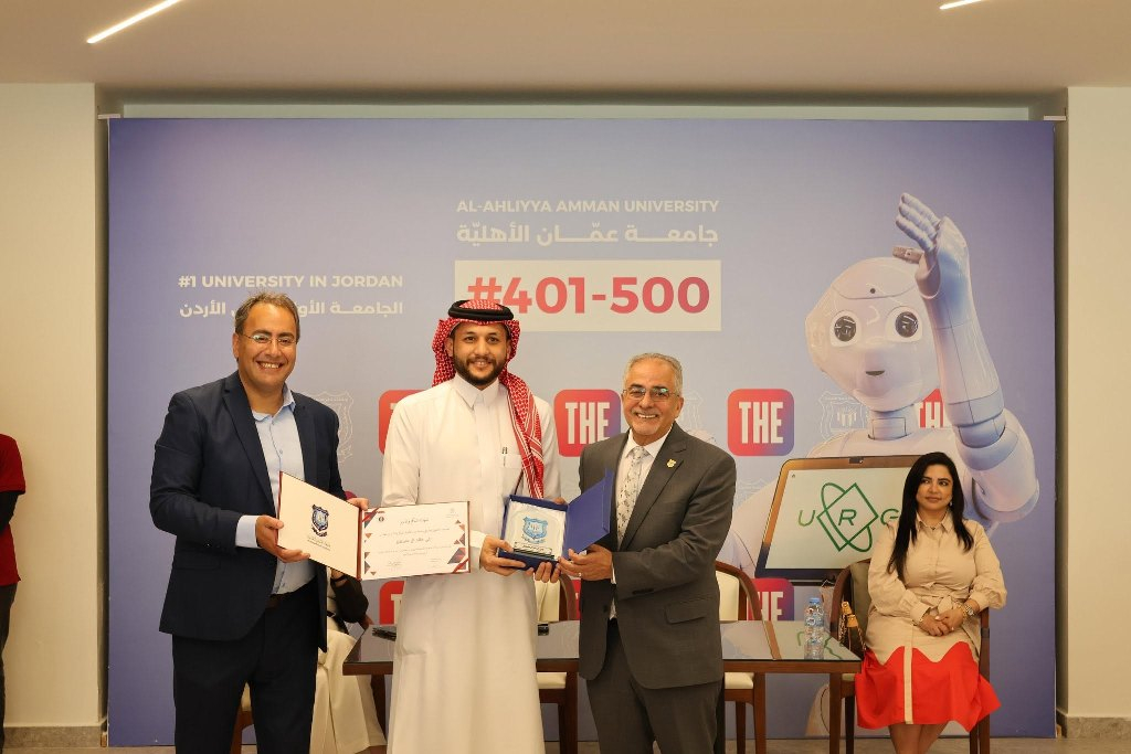 بالصور ... عمان الأهلية تحتفي بطلبتها المتميزين في مختلف المجالات وتكرّمهم تقديراً لإنجازاتهم - صورة 11