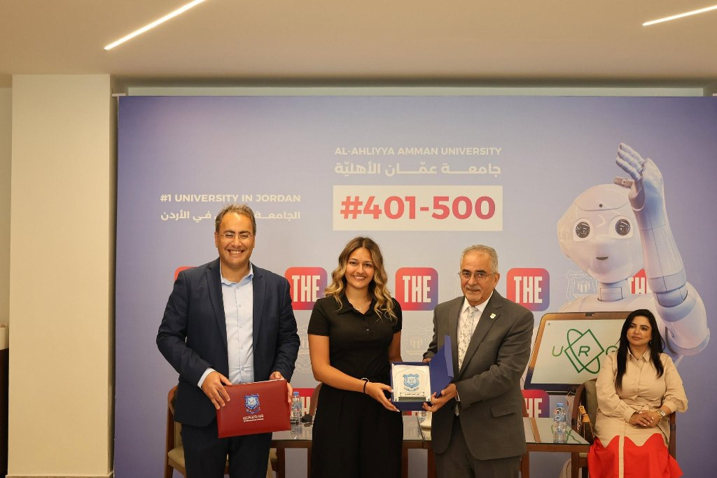 بالصور ... عمان الأهلية تحتفي بطلبتها المتميزين في مختلف المجالات وتكرّمهم تقديراً لإنجازاتهم - صورة 9